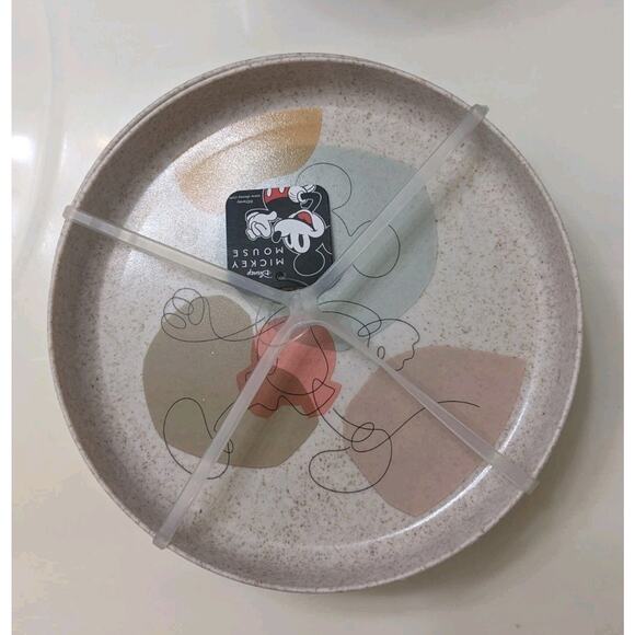Set 4 Disney Mickey Mouse Children’s Kids Dinner Plates Bpa Free New CORN HUSK - Picture 4 of 8